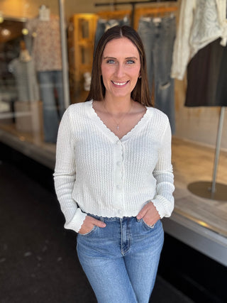 Chic Feminine Cream Cardigan