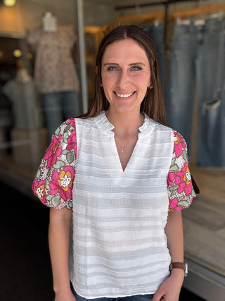 Chic Floral Embroider Top