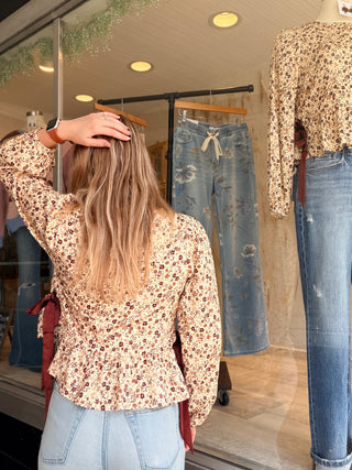 Crème Brûlée Floral Blouse