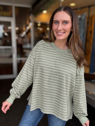 Olive Lane Pullover