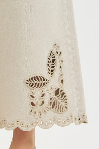 Magnolia Eyelet Wide 27"