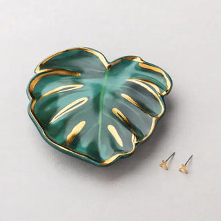 Leaf Dish & Stud Earring